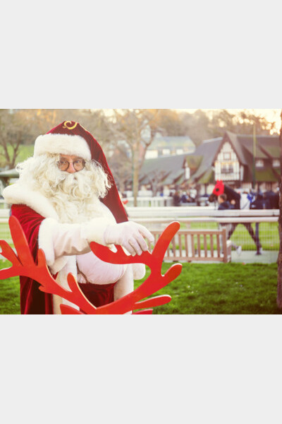 Visite exceptionnelle du Père Noël à l’Hippodrome de Deauville-La Touques le lundi 23 décembre !